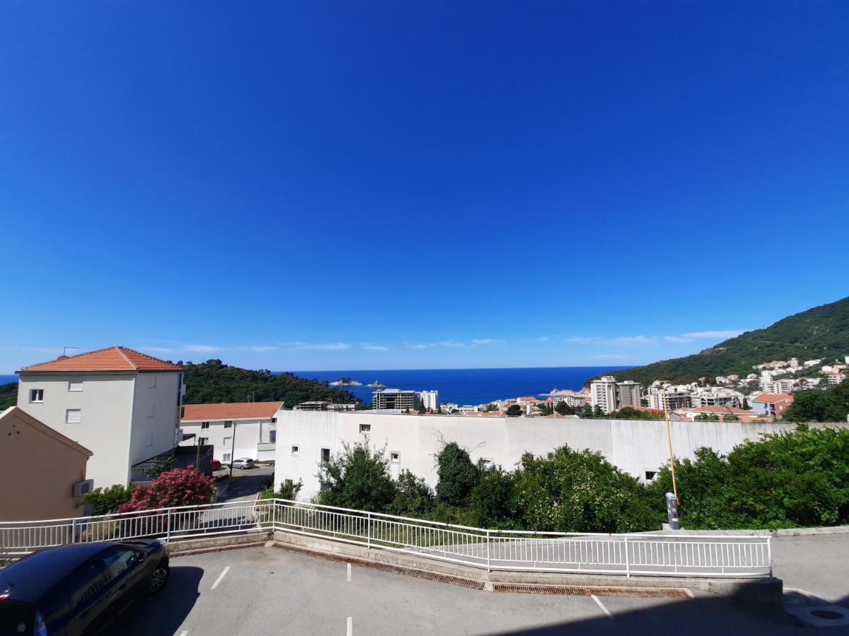 Rakocevic Apartments Petrovac Екстериор снимка