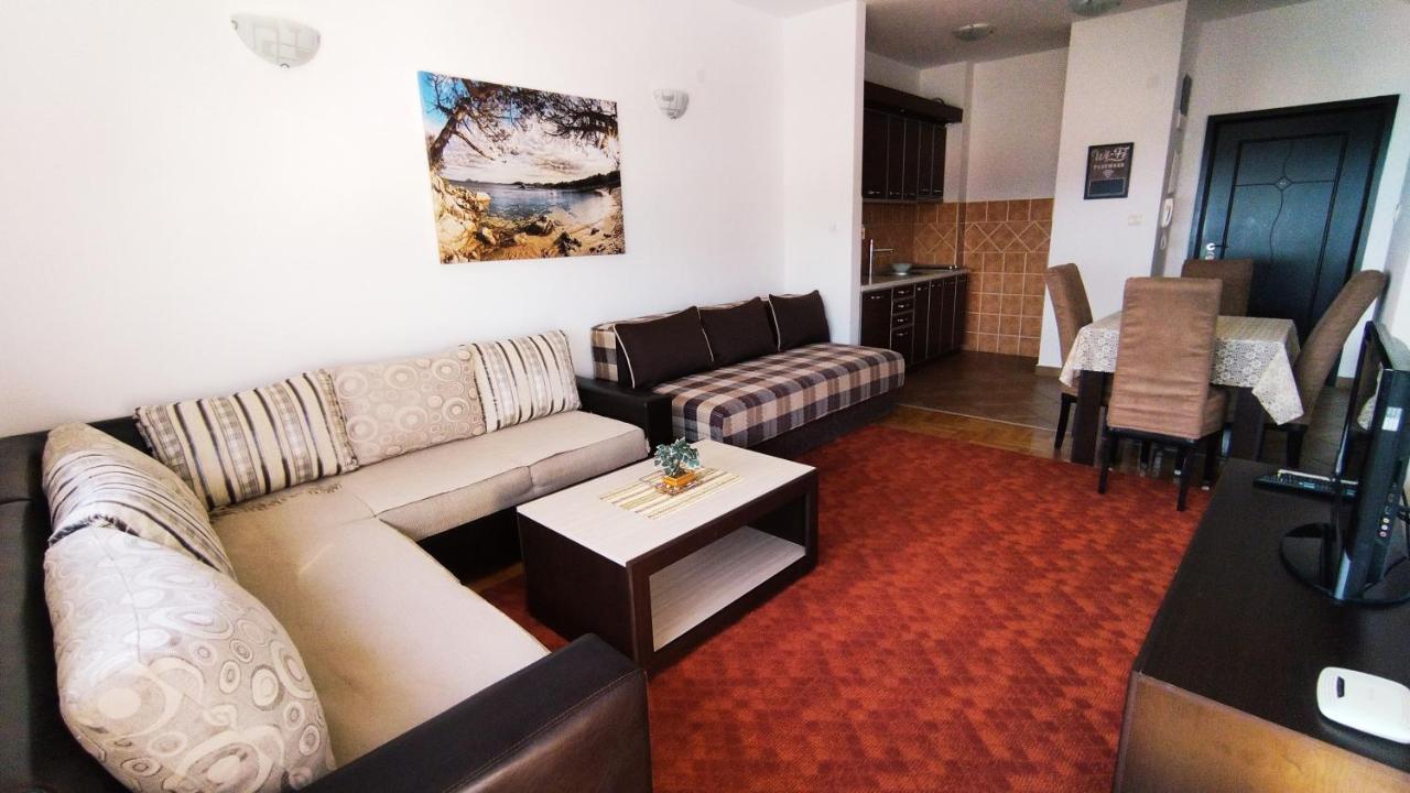 Rakocevic Apartments Petrovac Екстериор снимка