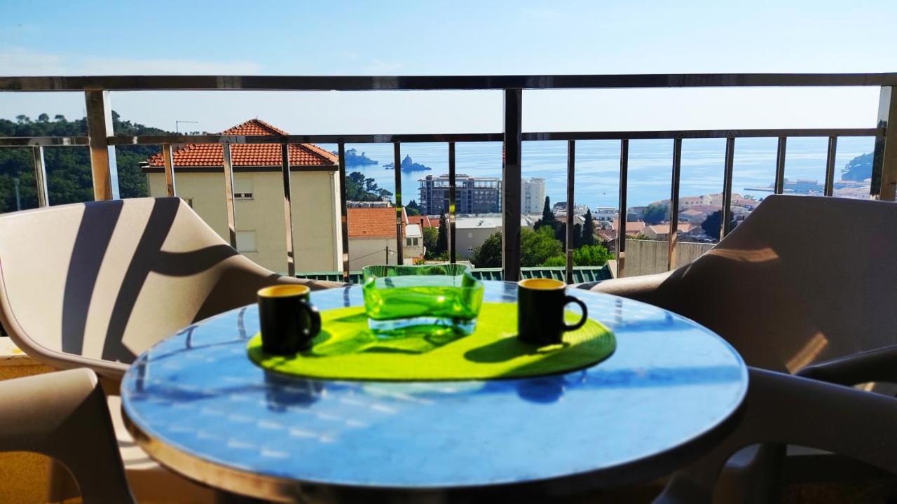 Rakocevic Apartments Petrovac Екстериор снимка