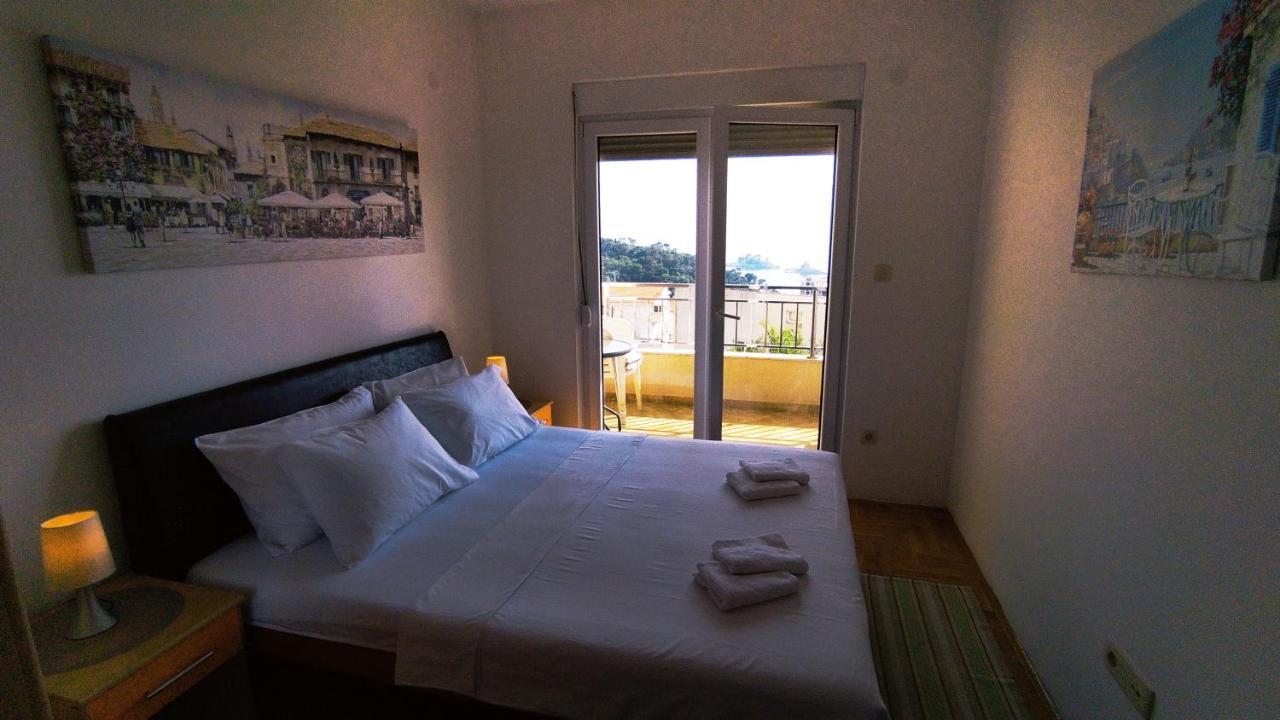 Rakocevic Apartments Petrovac Екстериор снимка